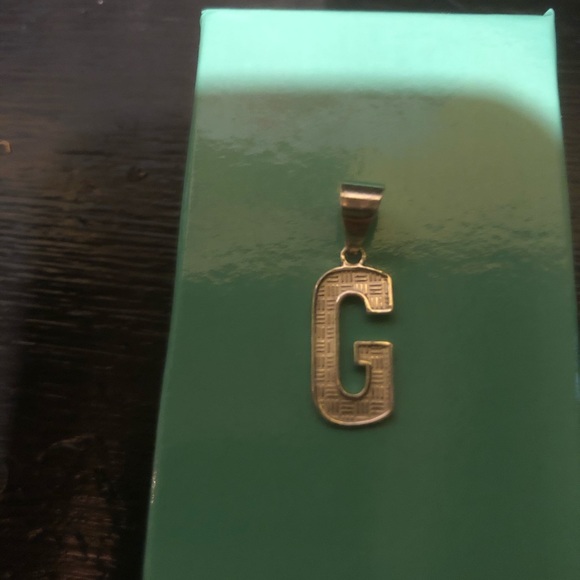 New in box Sterling Silver Letter “G” Pendant - Picture 2 of 3